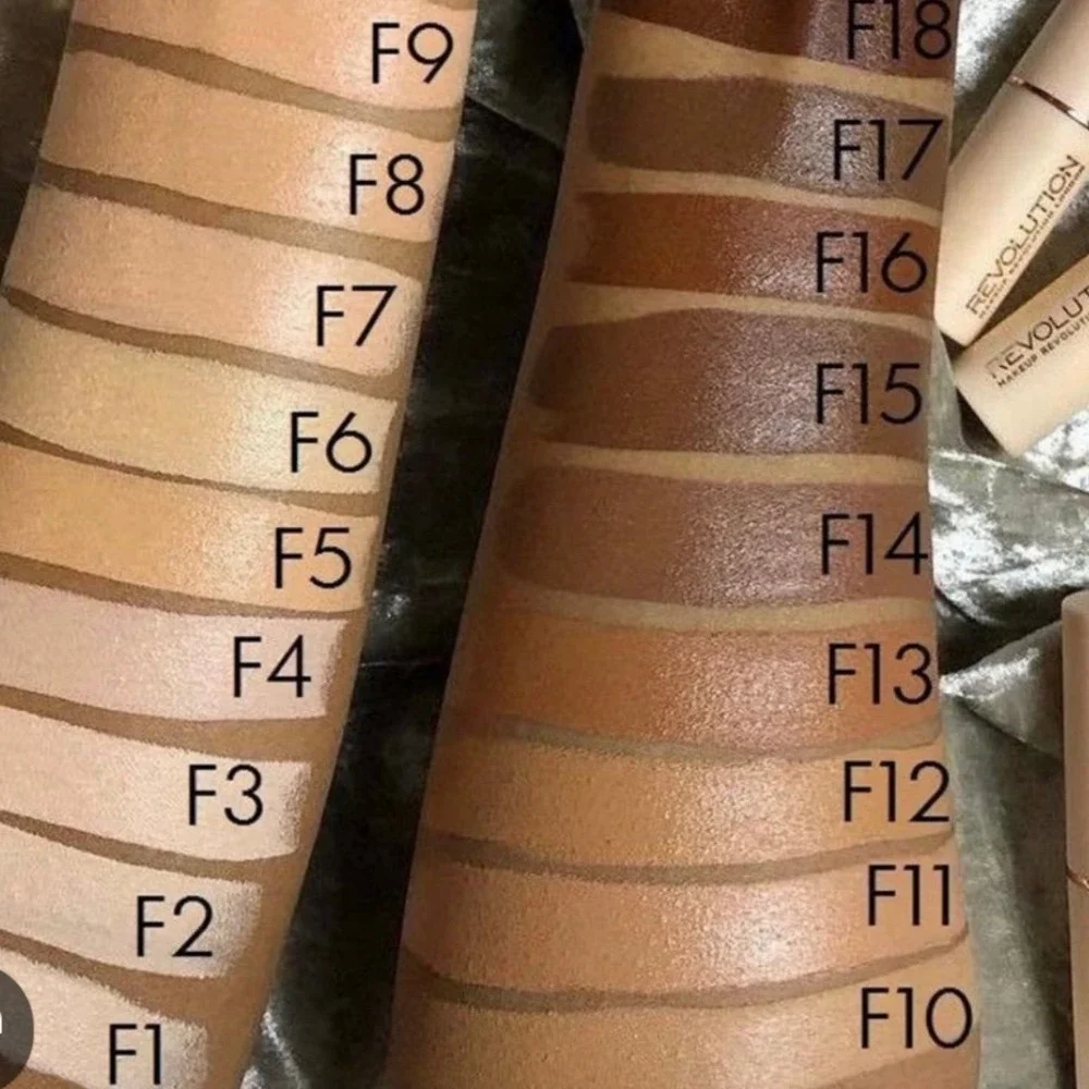 2X REVOLUTION Fast Base Stick Foundation Shade F8